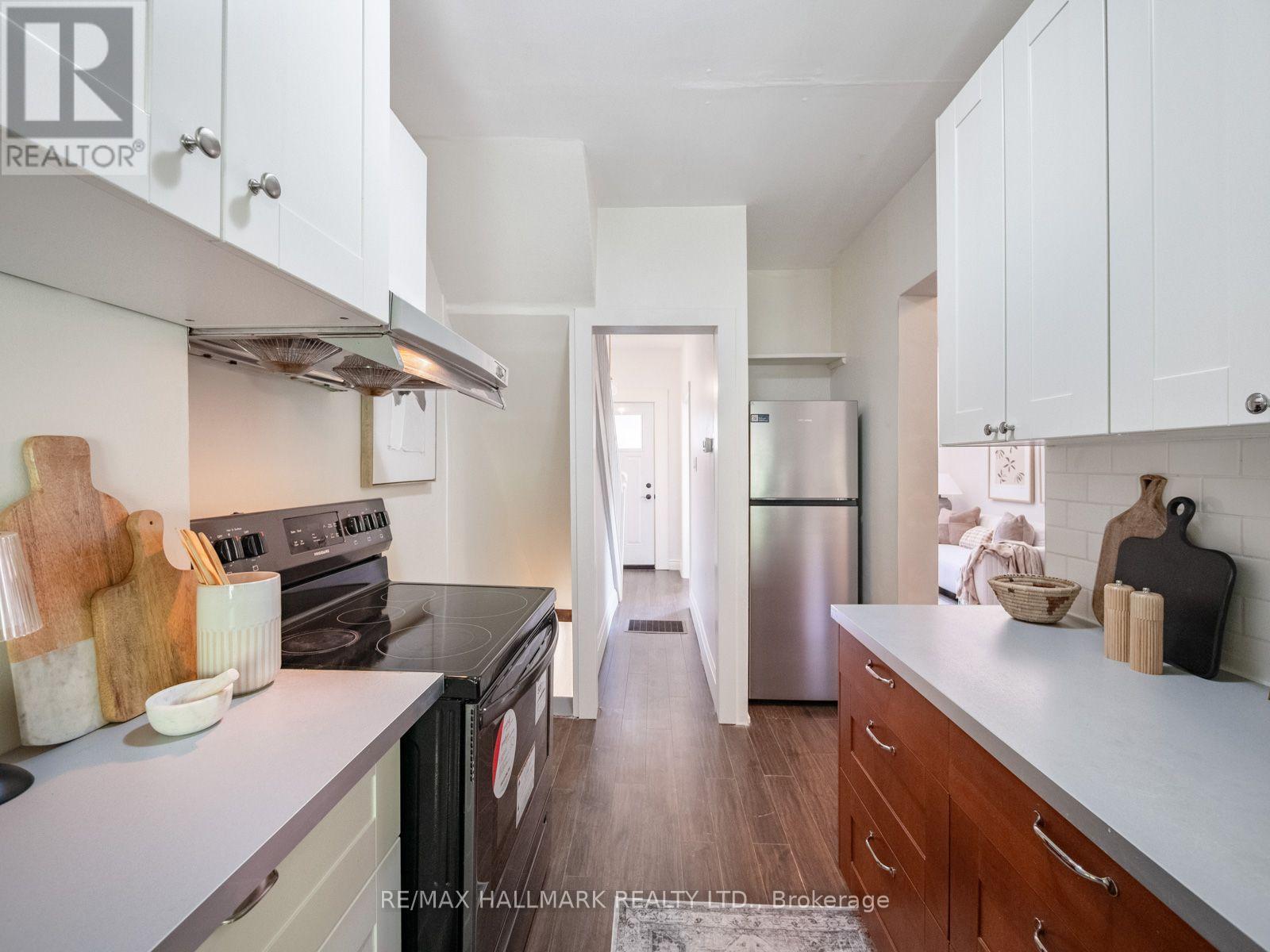 146 JONES AVENUE - 18