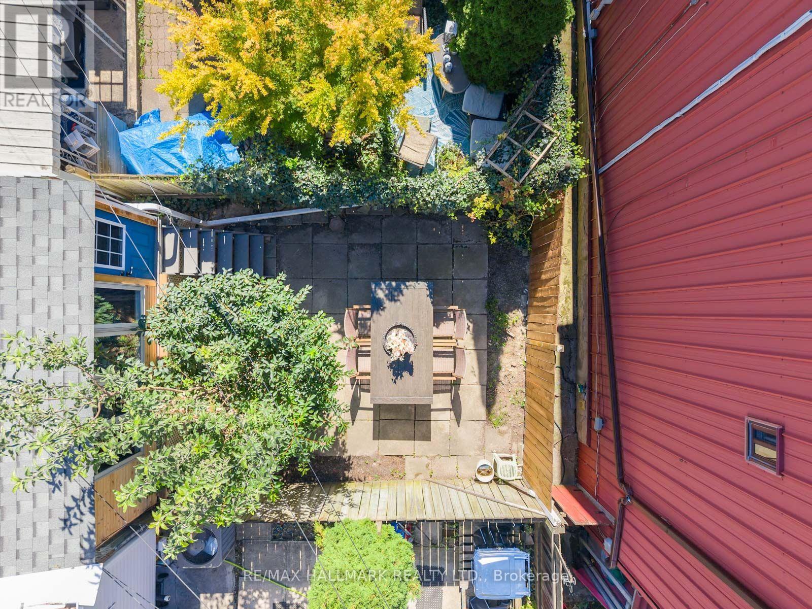 146 JONES AVENUE - 42