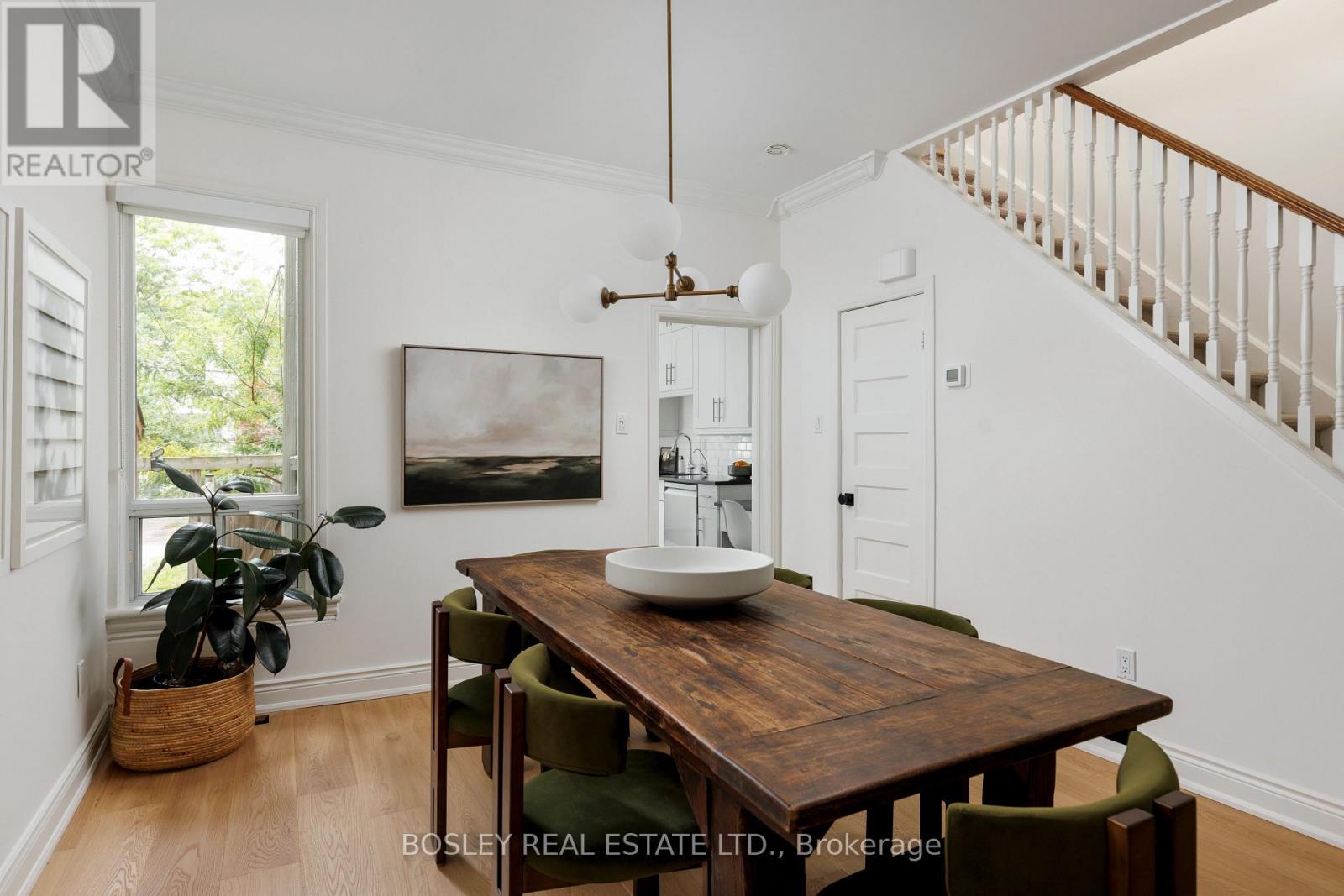 30 CAROLINE AVENUE - 11