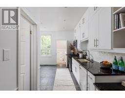30 Caroline Avenue, Toronto, ON M4M2X7 Photo 12