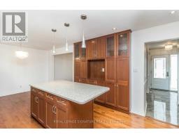 Upper - 19 Starlake Drive, Toronto, ON M1G3C3 Photo 8