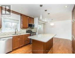 Upper - 19 Starlake Drive, Toronto, ON M1G3C3 Photo 9