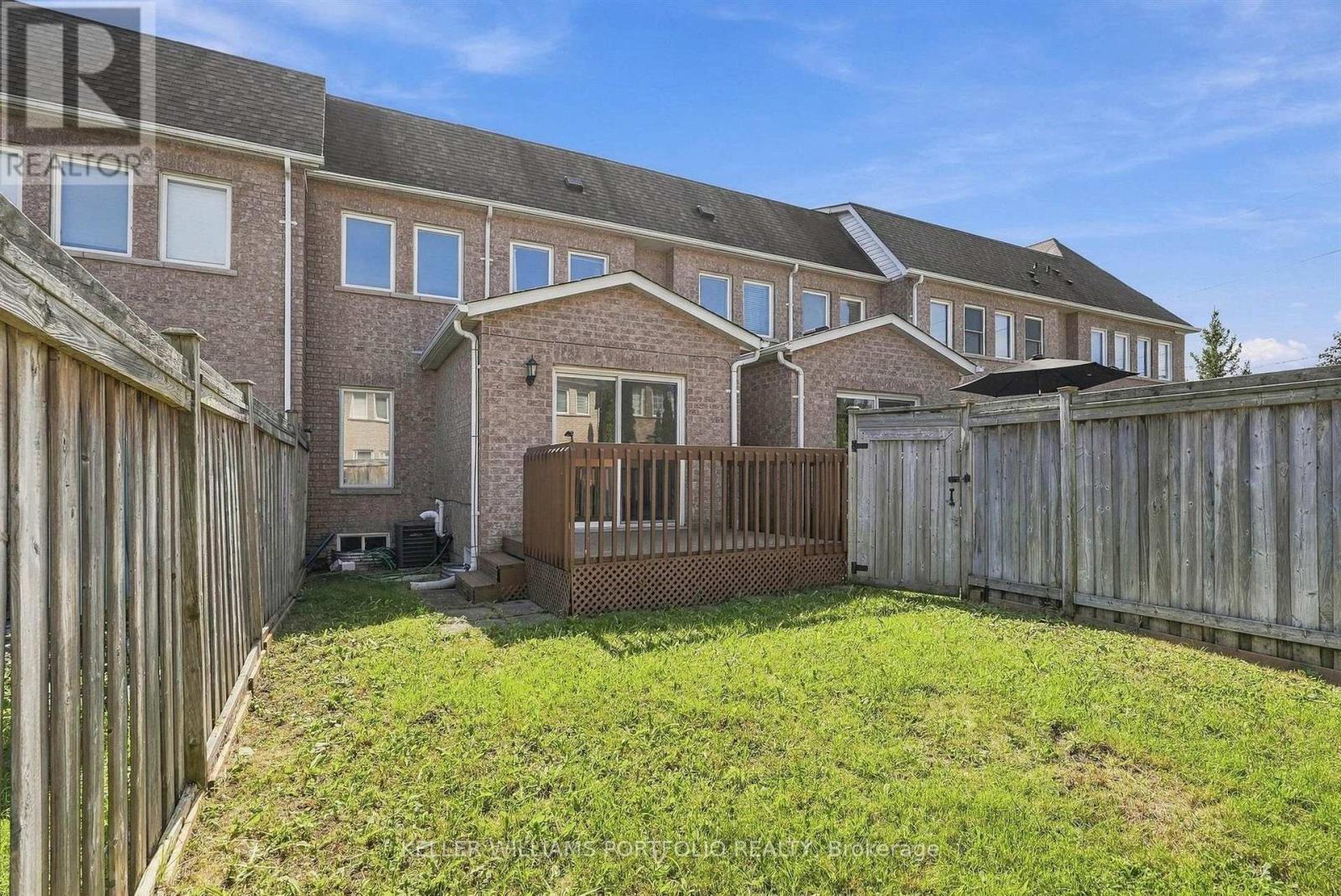 8 Gateway Court, Whitby, ON photo 46