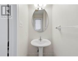 8 Gateway Court, Whitby, ON L1R3M9 Photo 17