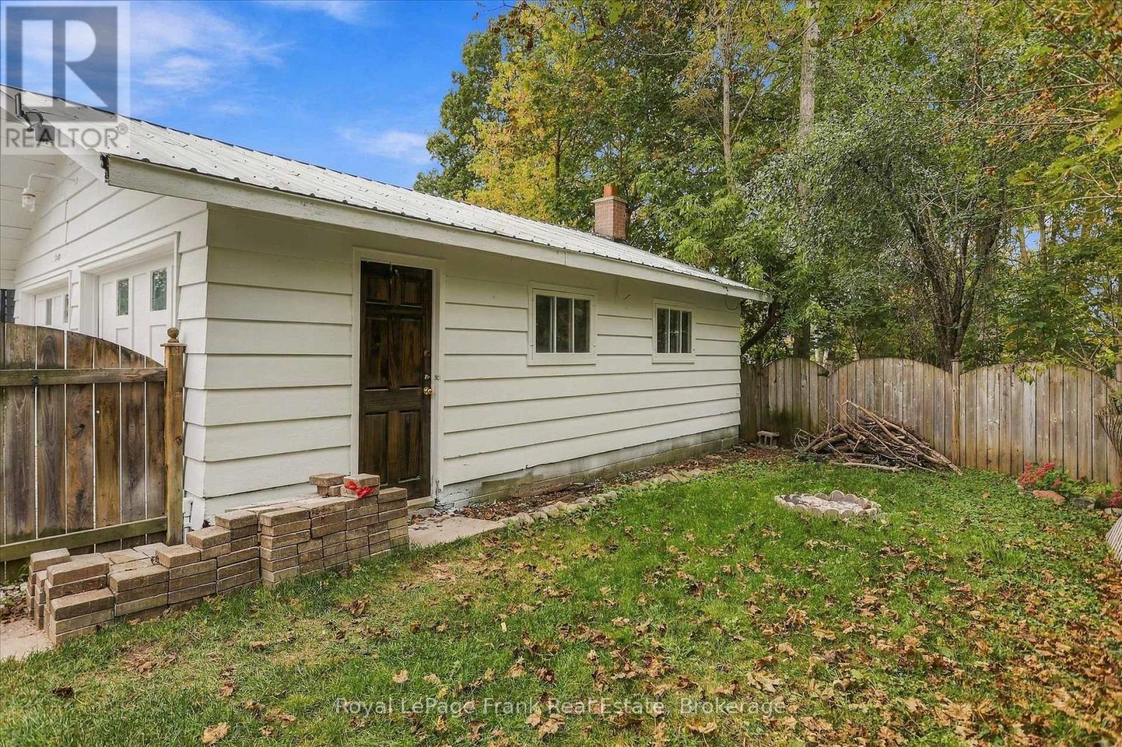 73 LINDSAY STREET N - Image 33