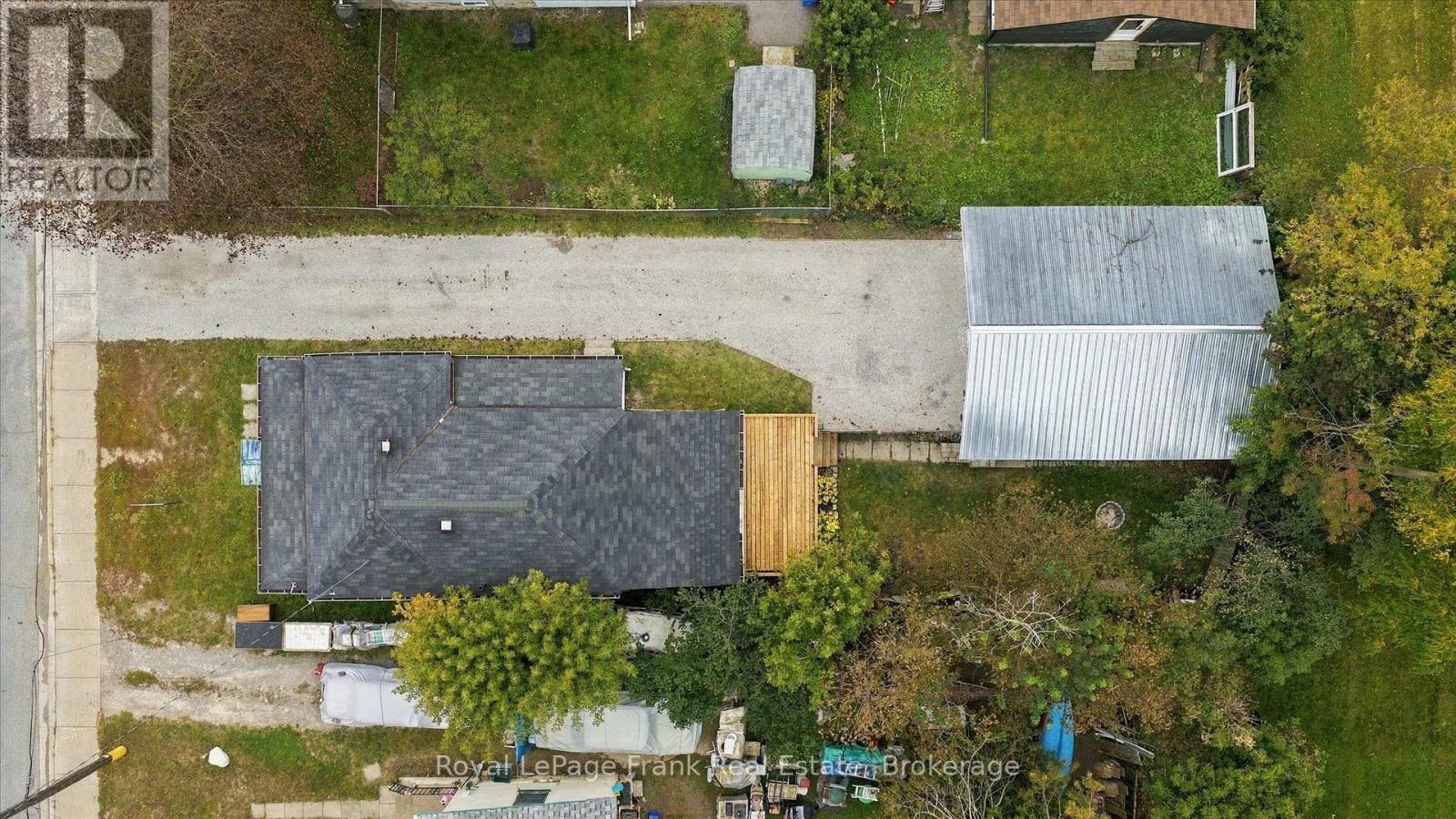 73 LINDSAY STREET N - Image 37