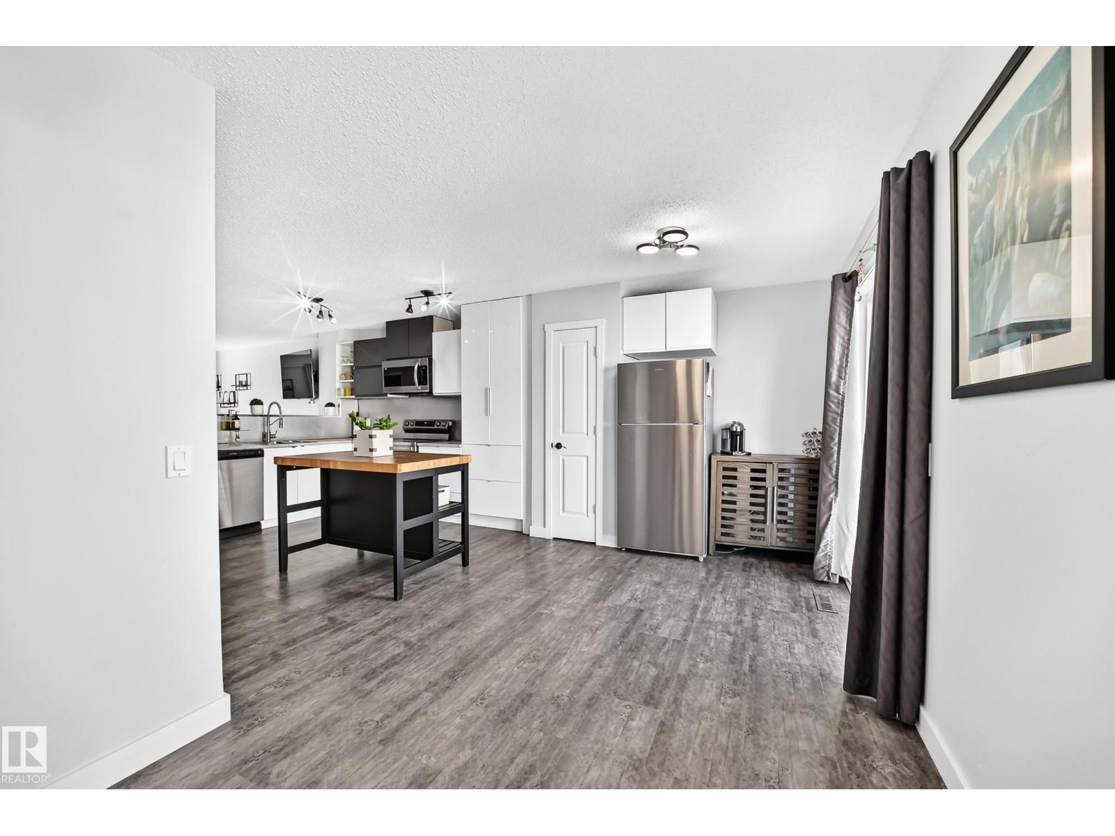 #146 5604 199 ST NW - 16