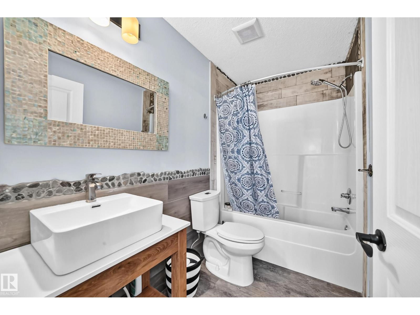 #146 5604 199 ST NW - 25