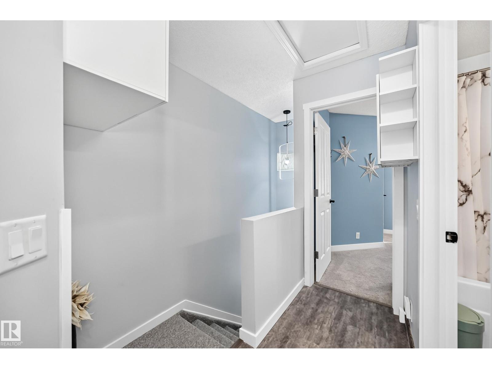 #146 5604 199 ST NW - 32