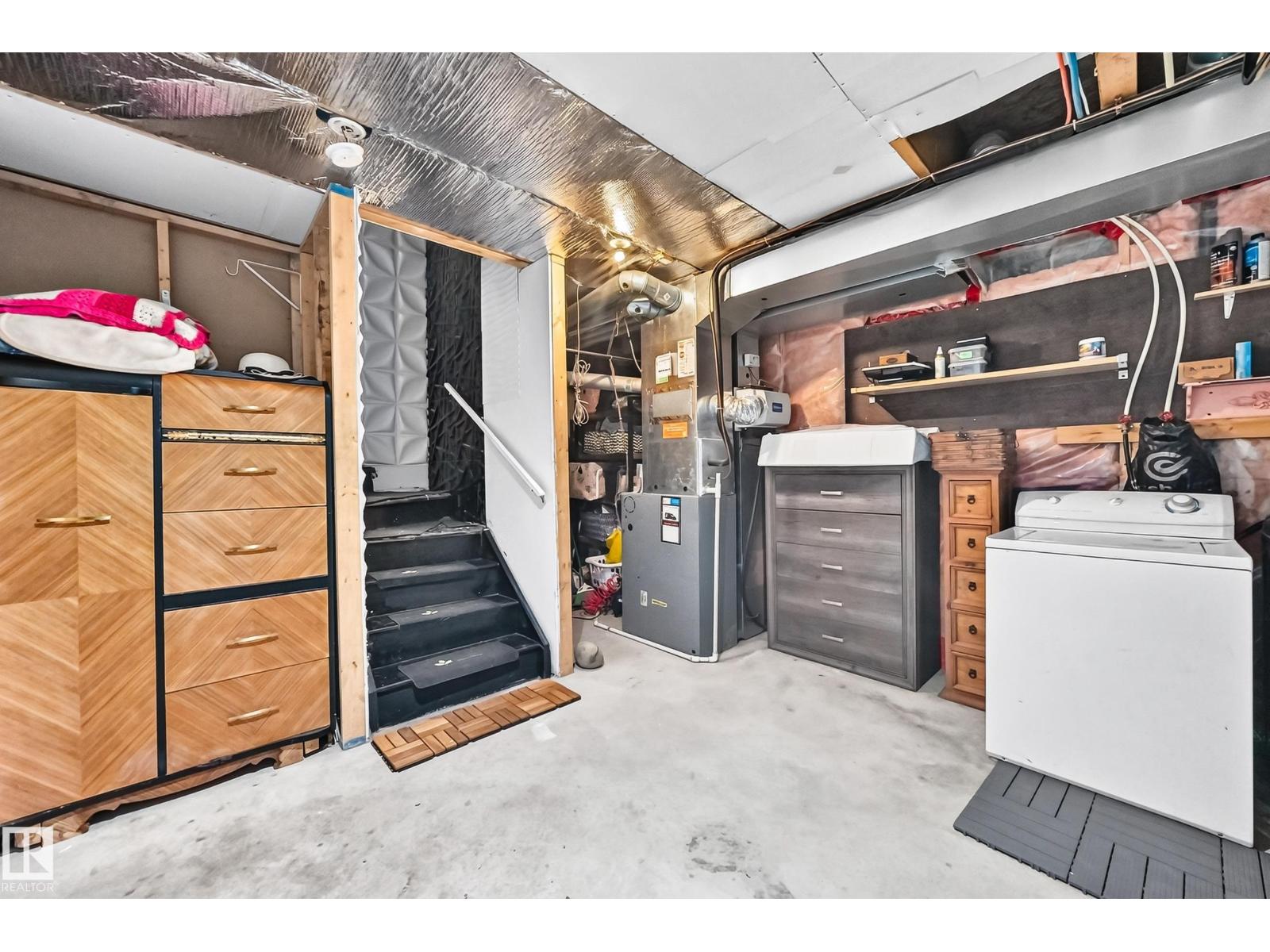 #146 5604 199 ST NW - 34