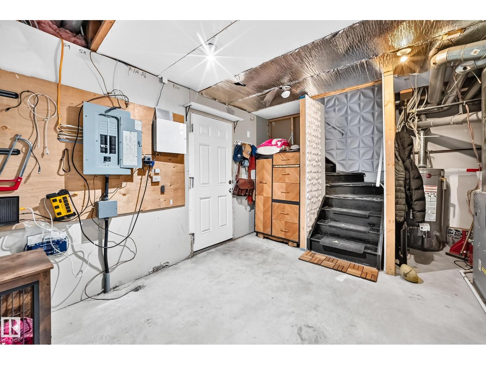 #146 5604 199 ST NW - Image 35