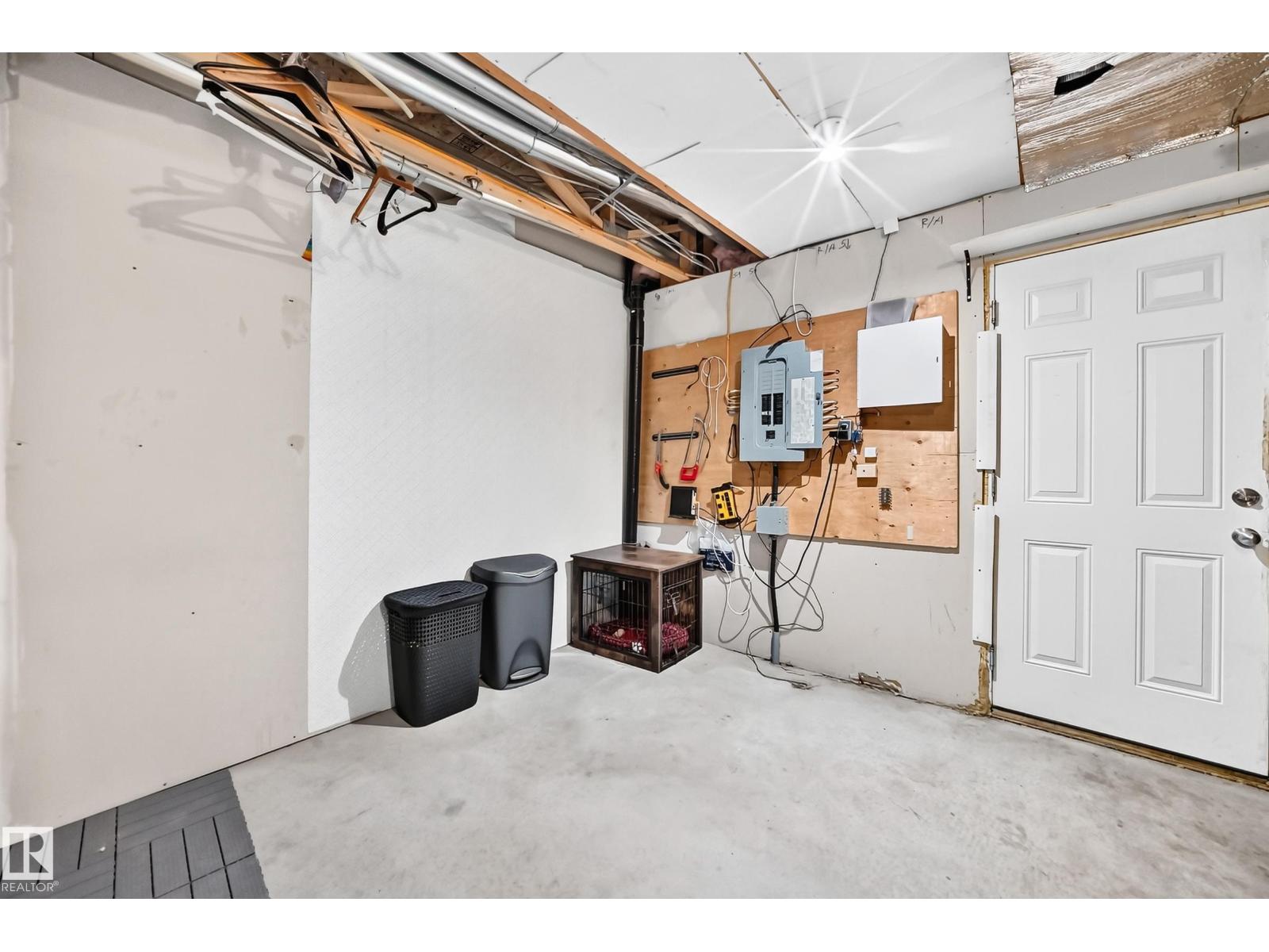 #146 5604 199 ST NW - 36