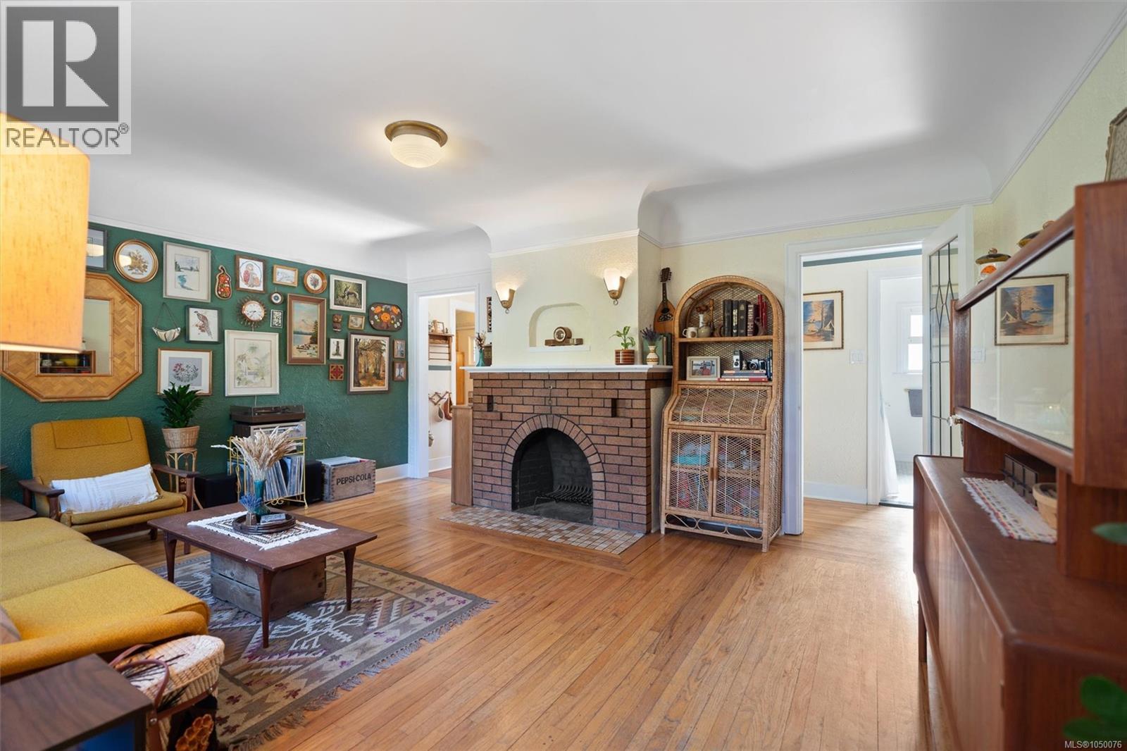 3015 Earl Grey St - Image 4