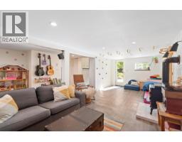 3015 Earl Grey St, Saanich, BC V9B1L1 Photo 24