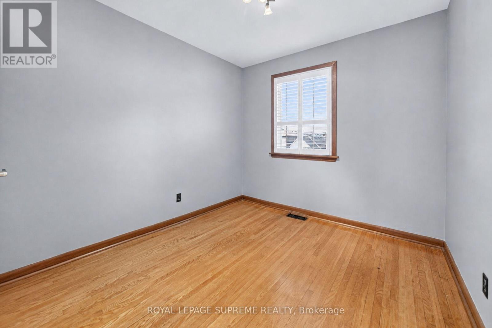 158 AILEEN AVENUE - 25