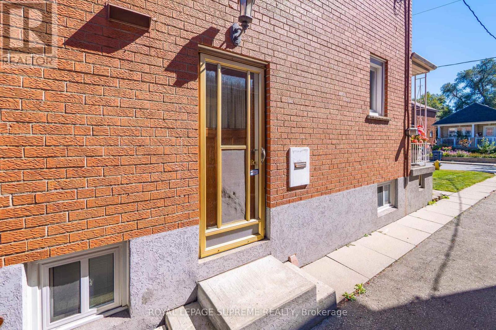 158 AILEEN AVENUE - 33