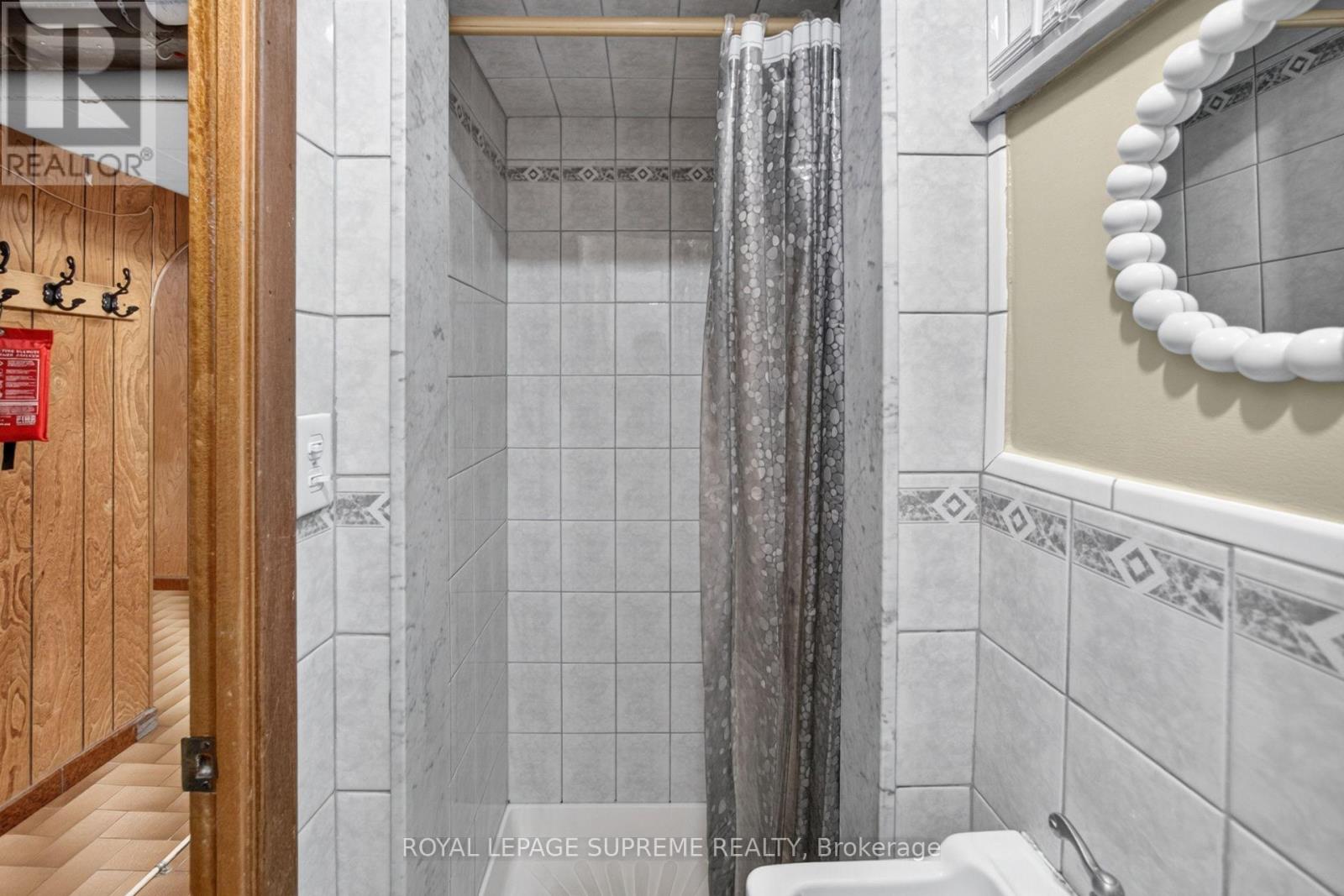 158 AILEEN AVENUE - Image 40