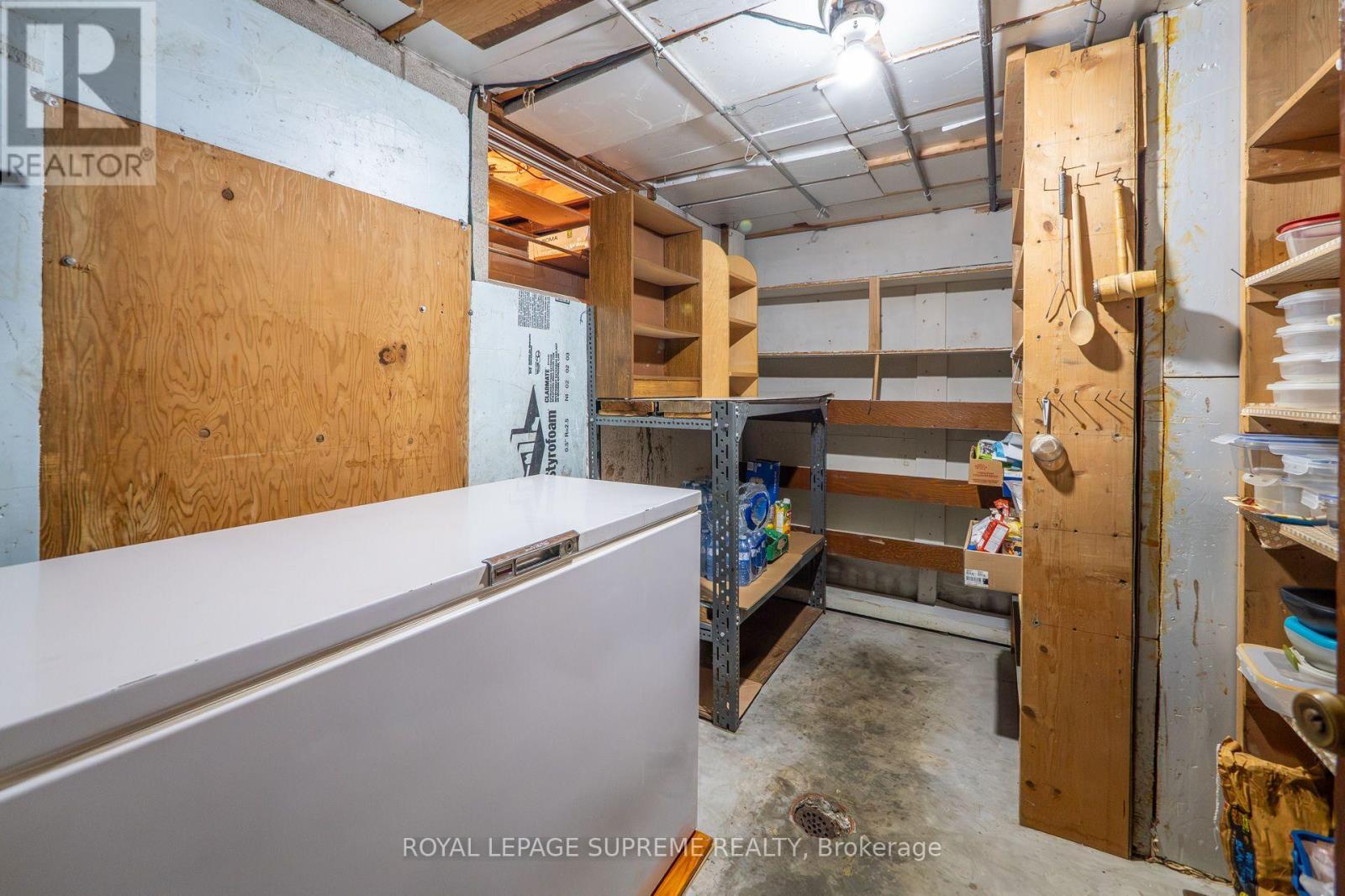158 AILEEN AVENUE - 43