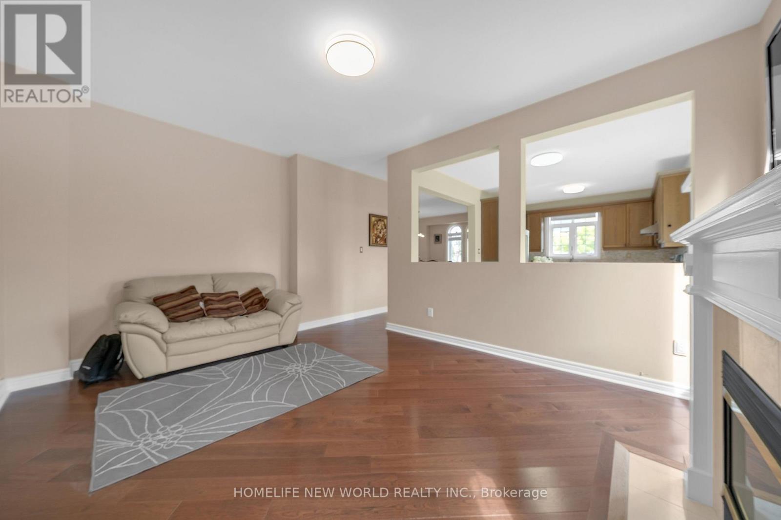 2485 BLUE HOLLY CRESCENT - 13