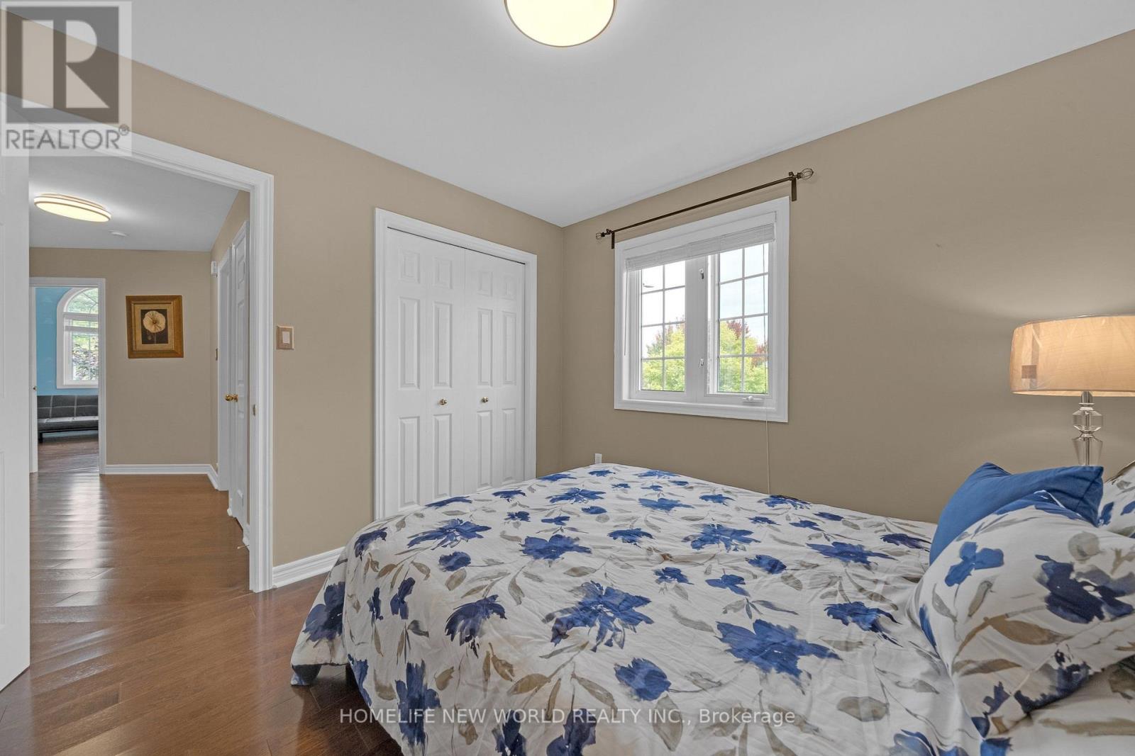2485 BLUE HOLLY CRESCENT - 30