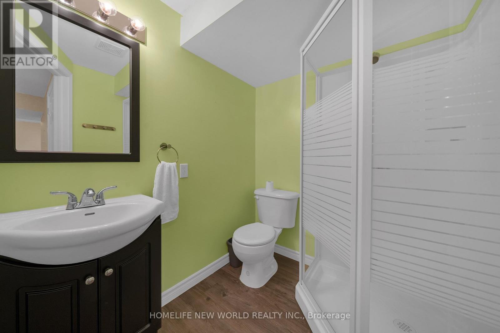 2485 BLUE HOLLY CRESCENT - 39