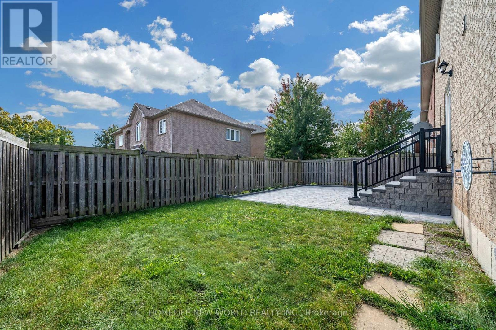 2485 BLUE HOLLY CRESCENT - Image 45