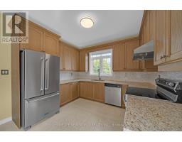 2485 Blue Holly Crescent, Oakville, ON L6M4V4 Photo 17