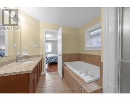 2485 Blue Holly Crescent, Oakville, ON L6M4V4 Photo 28