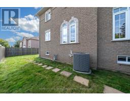 2485 Blue Holly Crescent, Oakville, ON L6M4V4 Photo 42