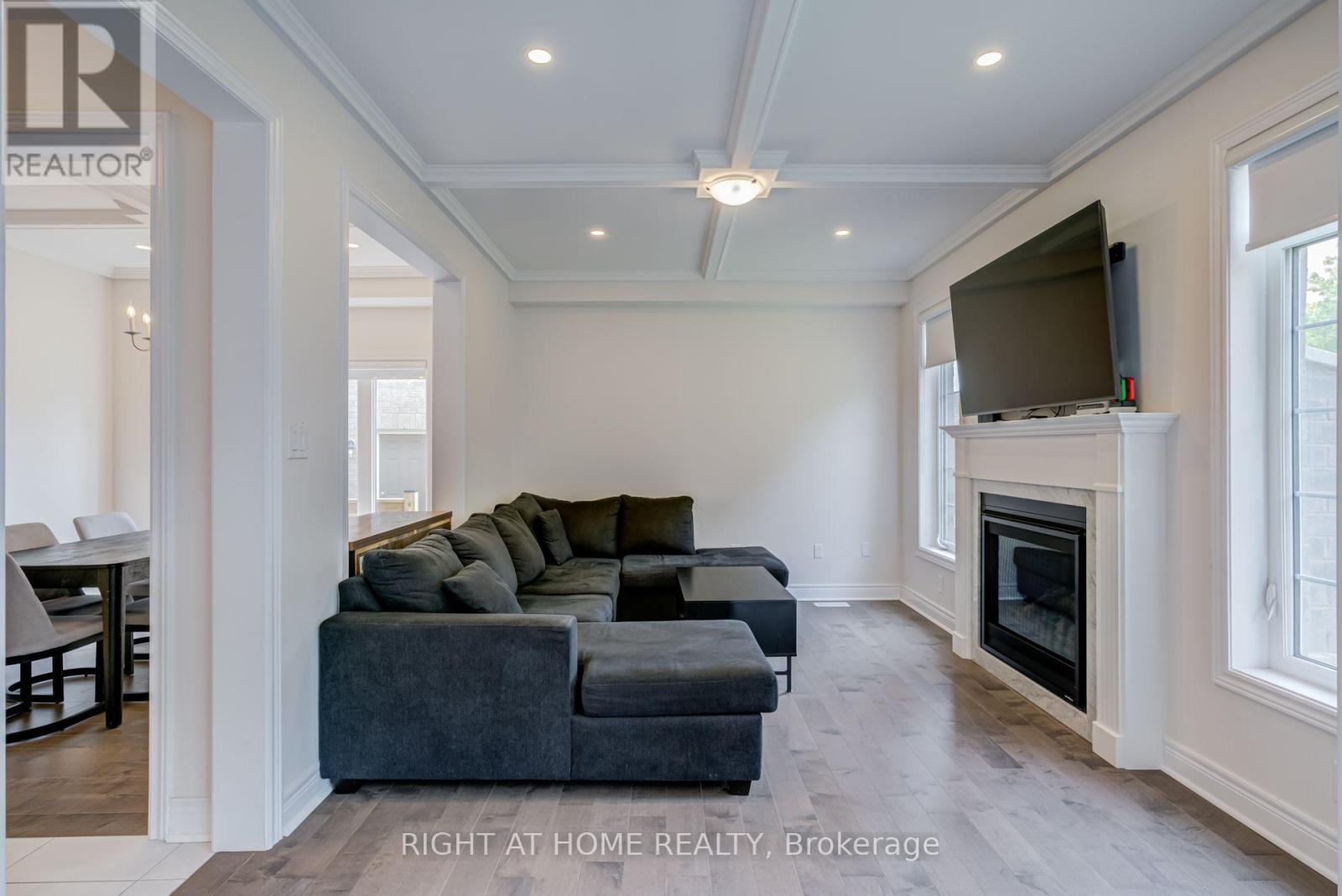 51 ROSEWELL CRESCENT - Image 17