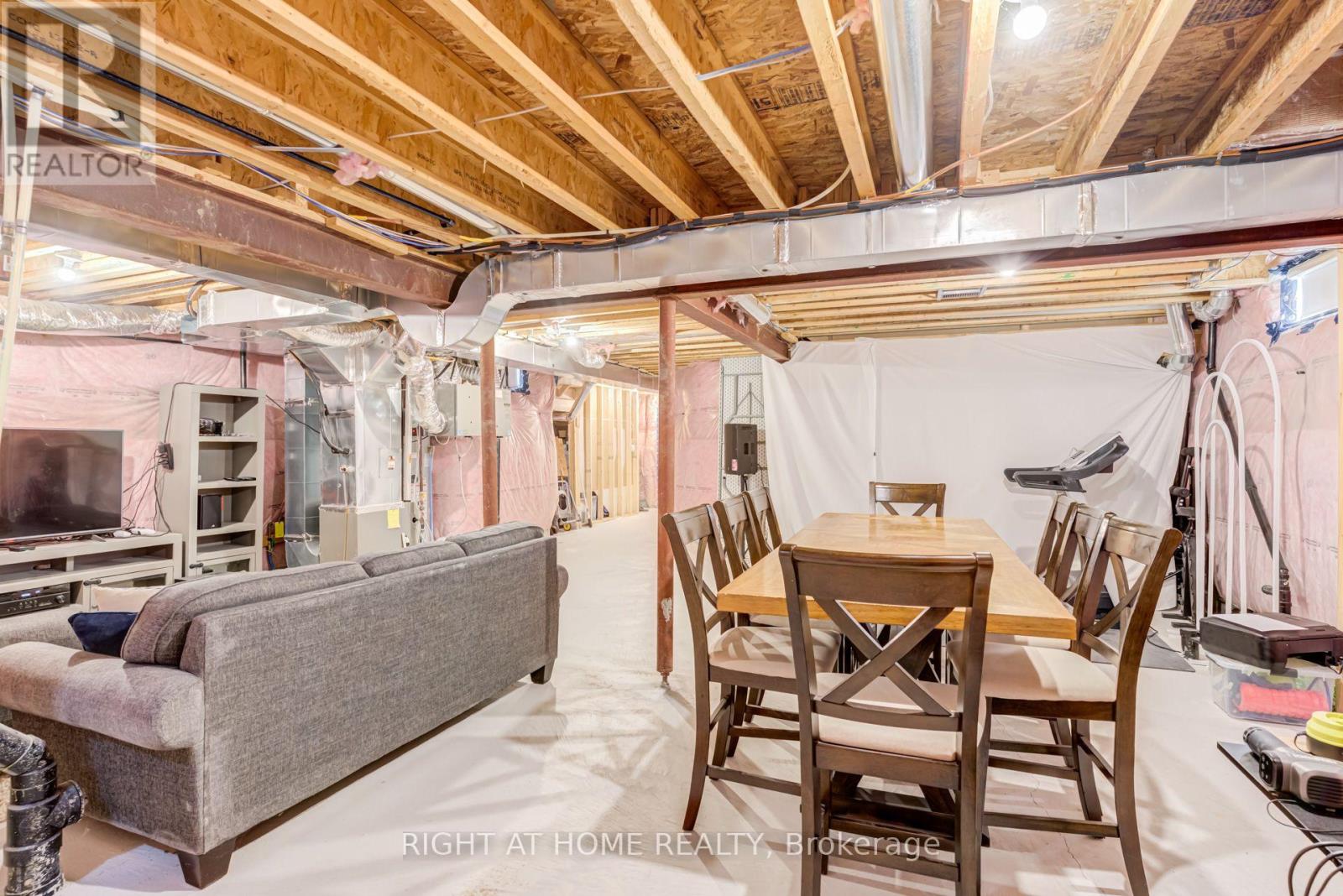 51 ROSEWELL CRESCENT - Image 46