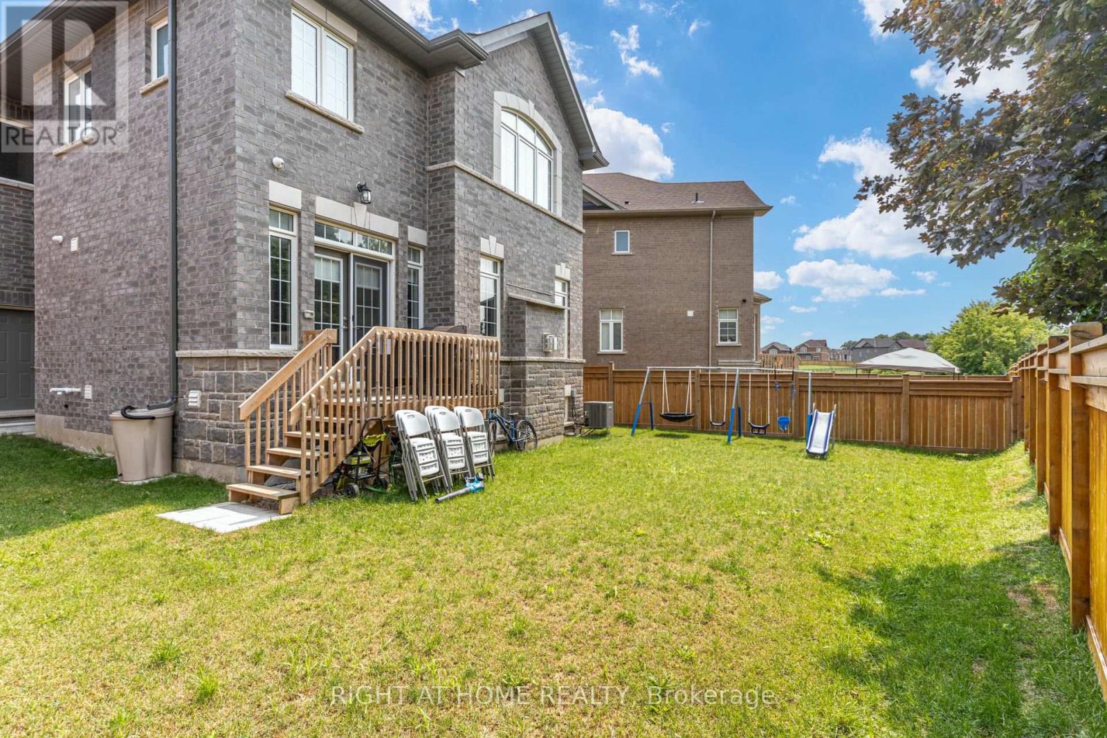 51 ROSEWELL CRESCENT - 50
