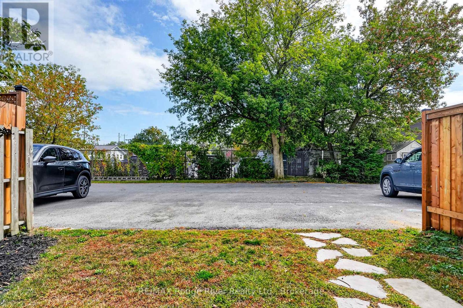 #8 137 FURNACE STREET - Image 35