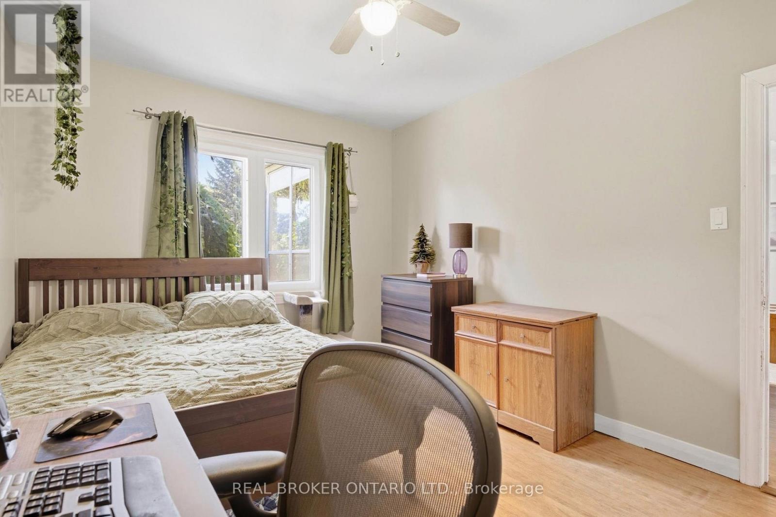 363 LAWRENCE AVENUE - 19