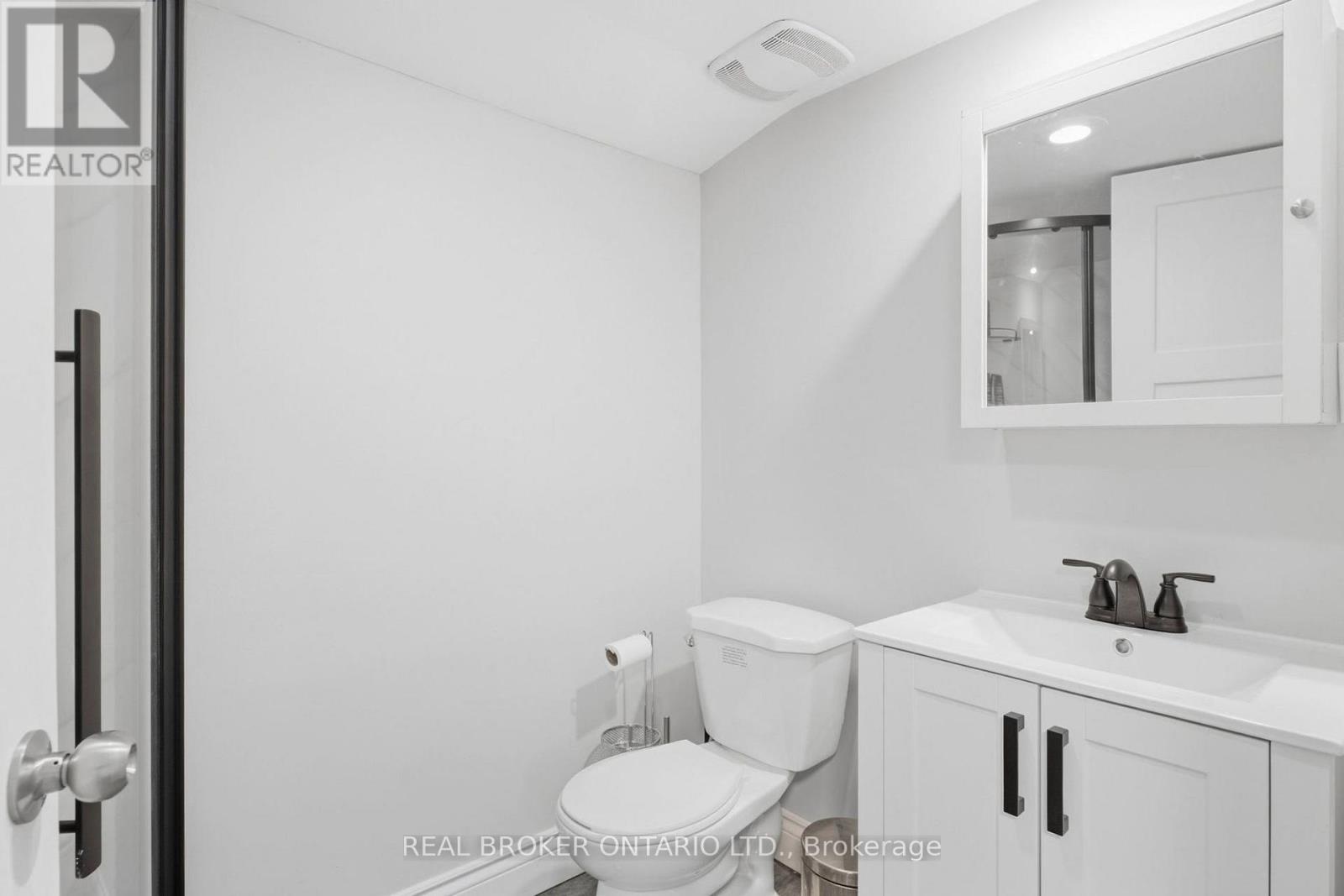 363 LAWRENCE AVENUE - 25