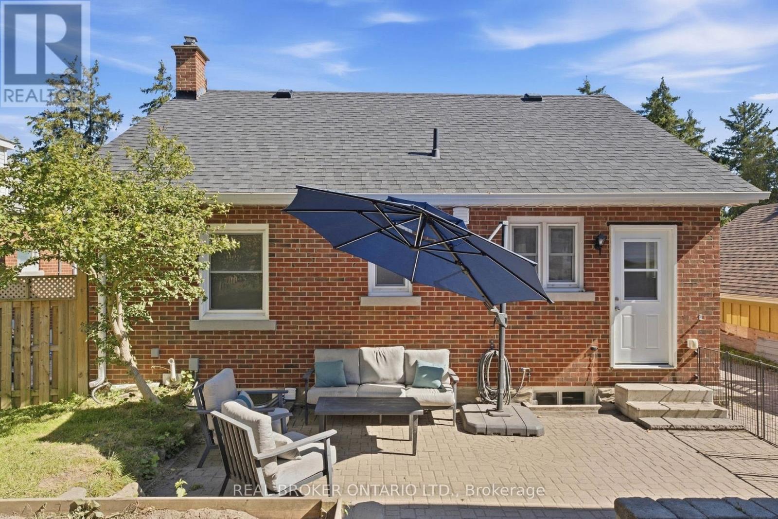 363 LAWRENCE AVENUE - 38