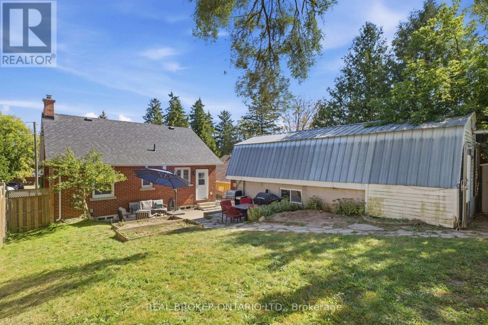 363 LAWRENCE AVENUE - Image 42