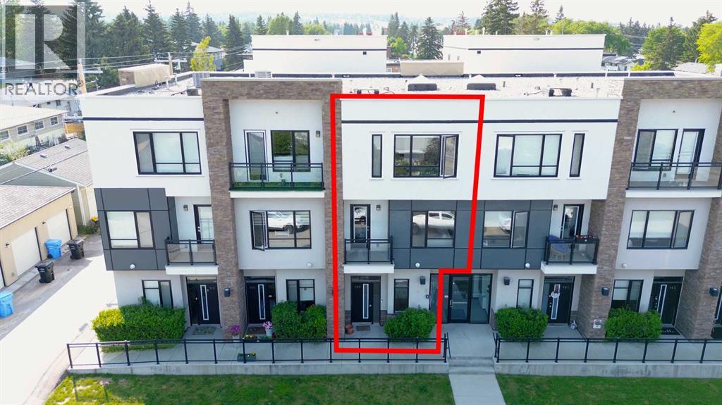 109, 15 Rosscarrock Gate SW, Calgary