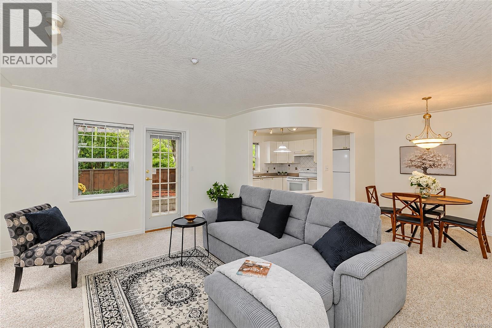 #105 606 Goldstream Ave - 13