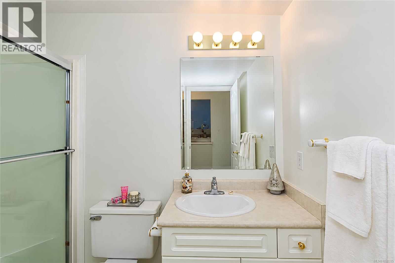#105 606 Goldstream Ave - Image 17