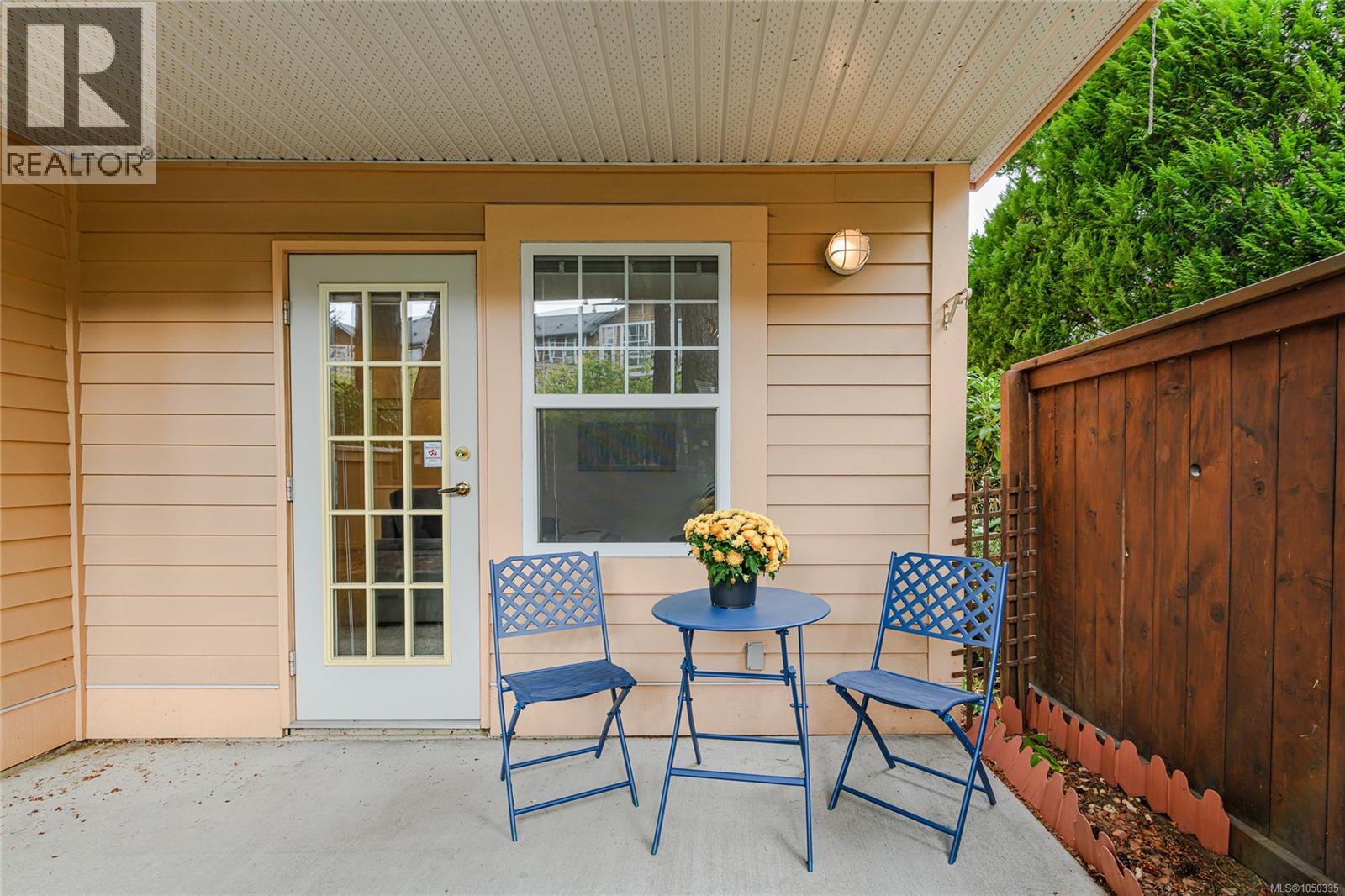 #105 606 Goldstream Ave - 21