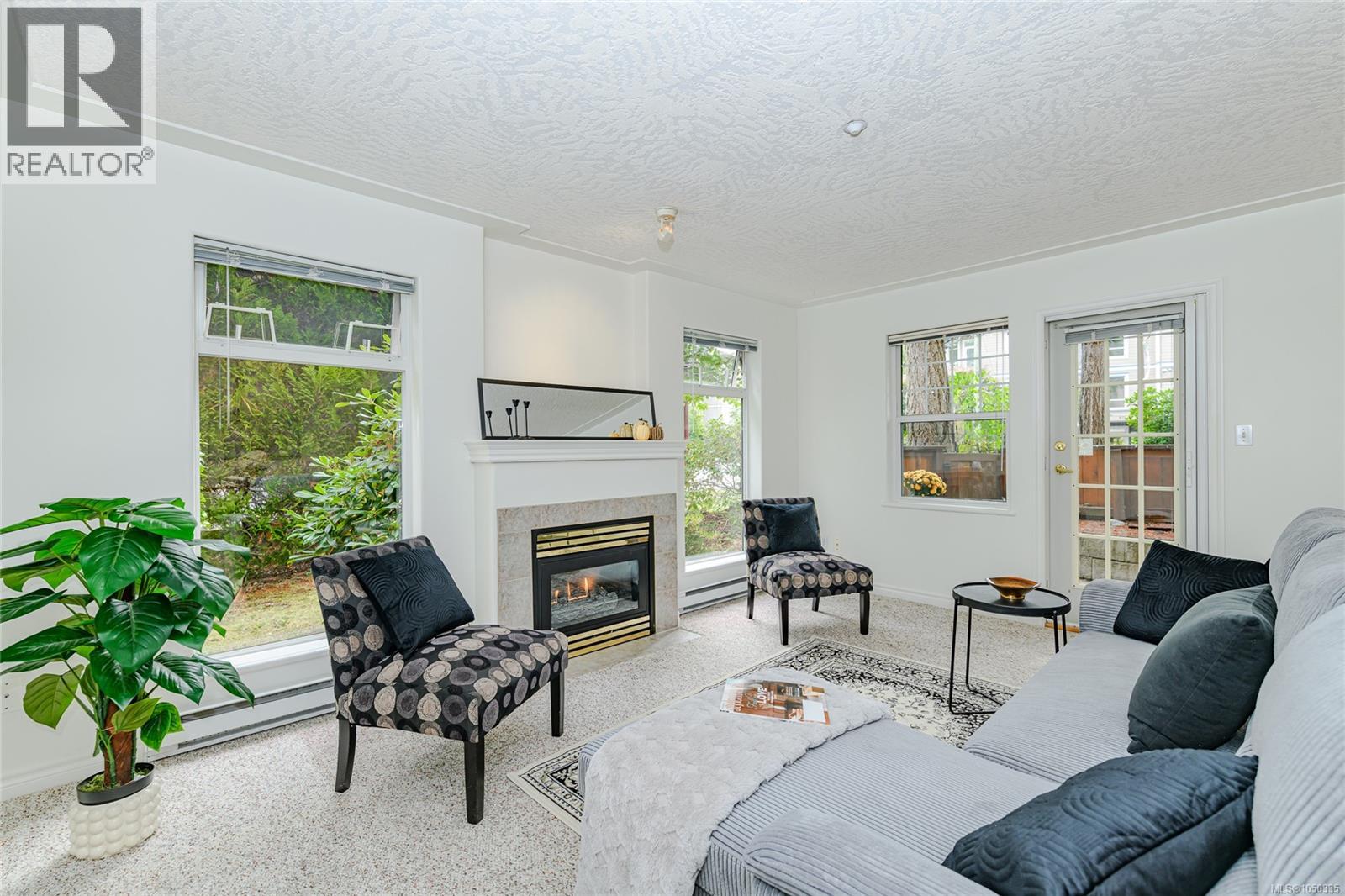 #105 606 Goldstream Ave - 3