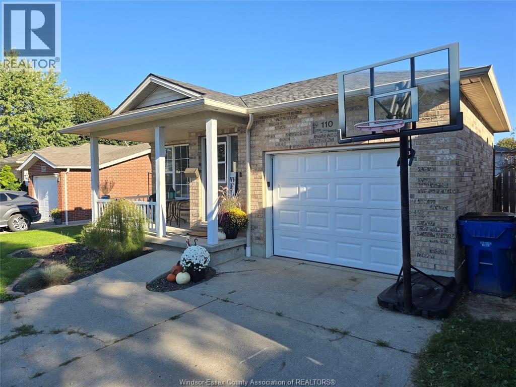 110 GREENFIELD Lane, Chatham, Ontario, N7L5N5, Chatham, Ontario — photo 2 of 5