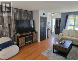 Family room - 110 Greenfield Lane, Chatham, ON N7L5N5 Photo 8