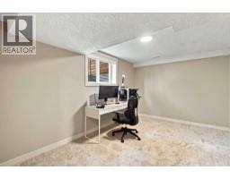 1161 Hunterston Hill Nw, Calgary, AB T2K4P1 Photo 31