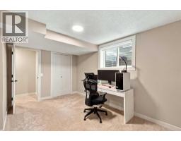 1161 Hunterston Hill Nw, Calgary, AB T2K4P1 Photo 32