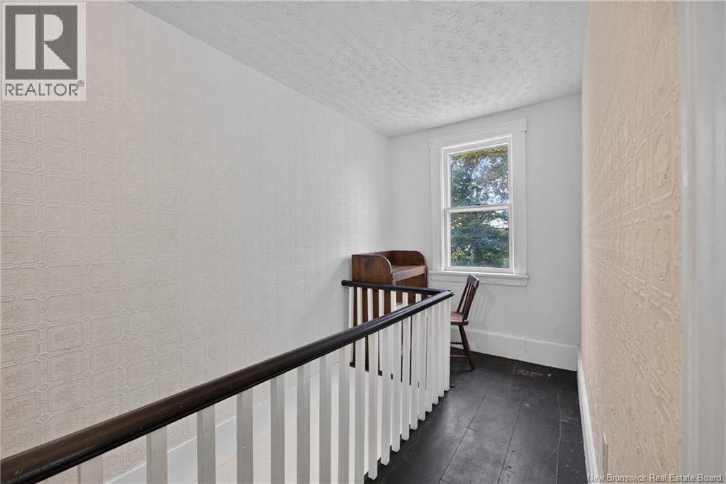 877 Barker Street - Image 30