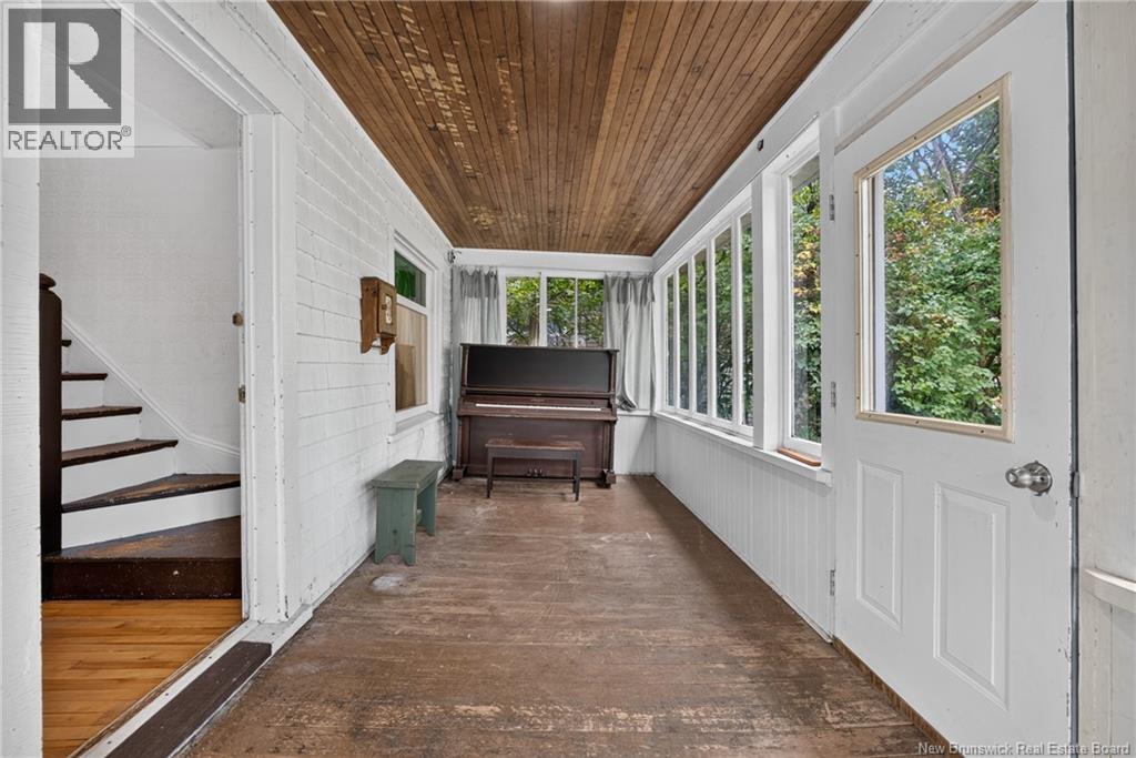 877 Barker Street - Image 7