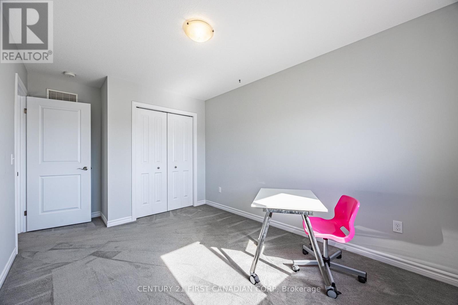 #2 3399 CASTLE ROCK PLACE - 35