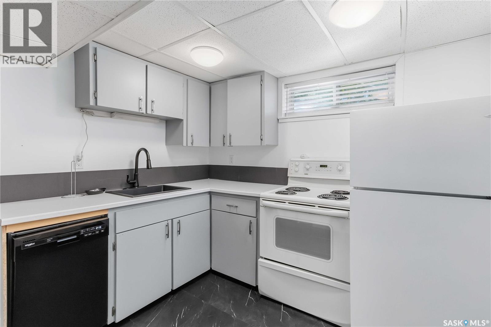 2301 William AVENUE - 27